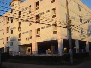Thong-Kam Apartment