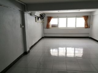 Room for rent Charoenkrung 67