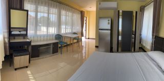Studio Apartment 4,000 Baht/Month Fully furnished A/C, TV, Fridge, Microwave, WIFI